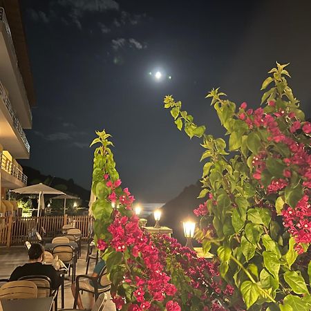 Karos Hotel Llaman Himare Ngoại thất bức ảnh