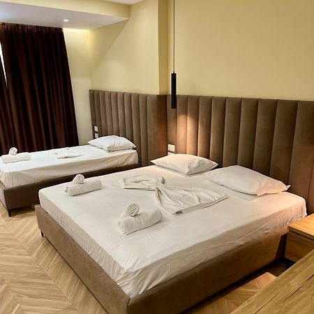 Karos Hotel Llaman Himare Ngoại thất bức ảnh