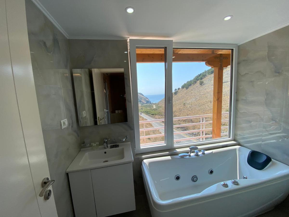 Karos Hotel Llaman Himare Ngoại thất bức ảnh