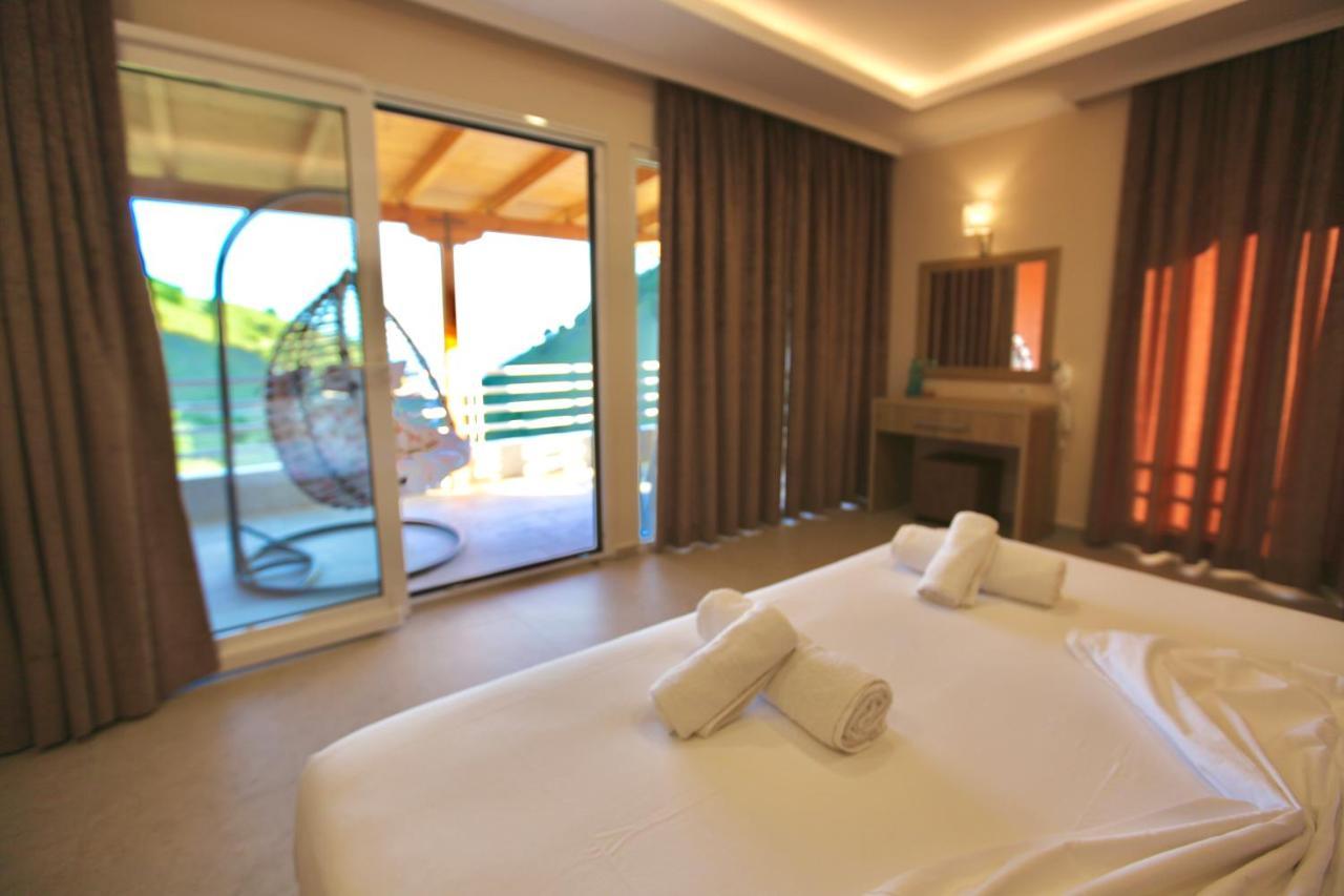 Karos Hotel Llaman Himare Ngoại thất bức ảnh