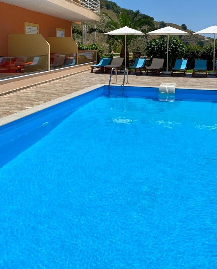 Karos Hotel Llaman Himare Ngoại thất bức ảnh
