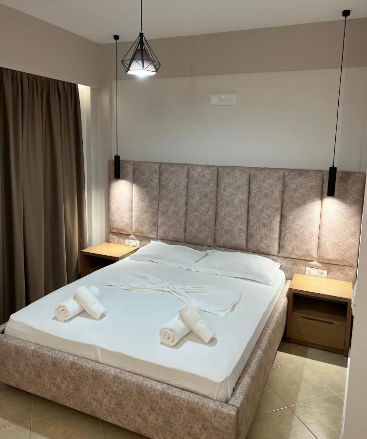 Karos Hotel Llaman Himare Ngoại thất bức ảnh